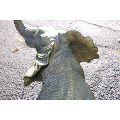 252 - LARGE RESIN ELEPHANT FIGURE
117 X 86CM