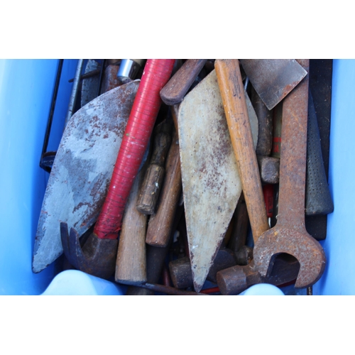 321 - QUANTITY OF TOOLS