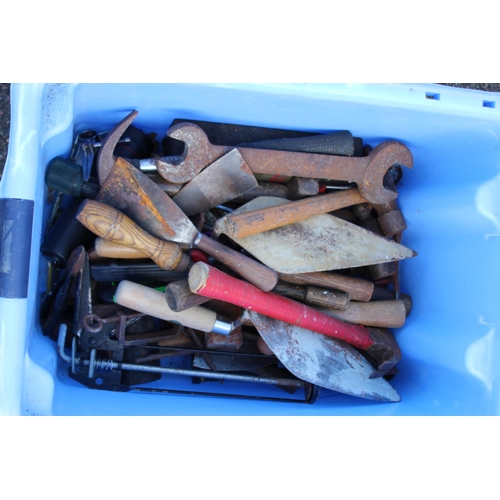 321 - QUANTITY OF TOOLS