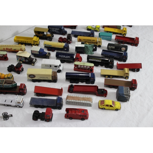 585 - LARGE QUANTITY OF DIE CAST CARS