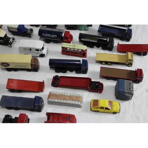 585 - LARGE QUANTITY OF DIE CAST CARS