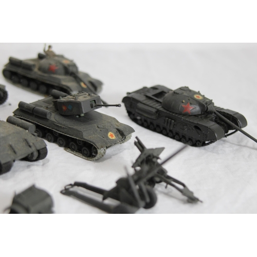 586 - QUANTITY OF MILITARY VEHICLE MODELS