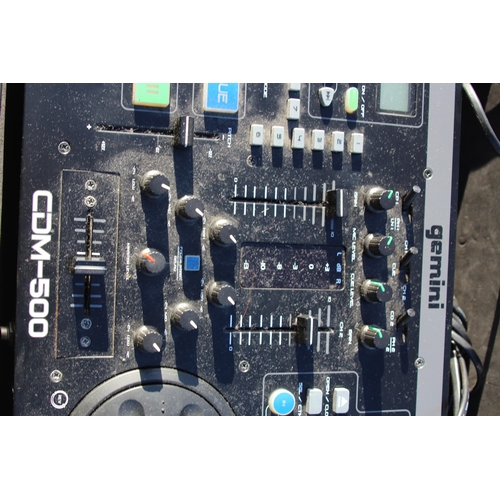 625 - GEMINI MIXER DECK CDM - 500