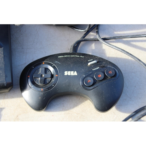 627 - RETRO SEGA MEGA DRIVE INCLUDING THREE GAMES