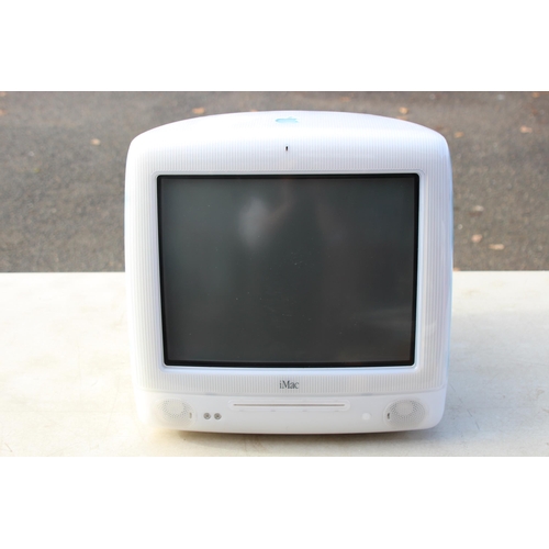 628 - APPLE IMAC COMPUTER