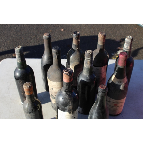 688 - QUANTITY OF VINTAGE RED WINE x11 - BLOWN