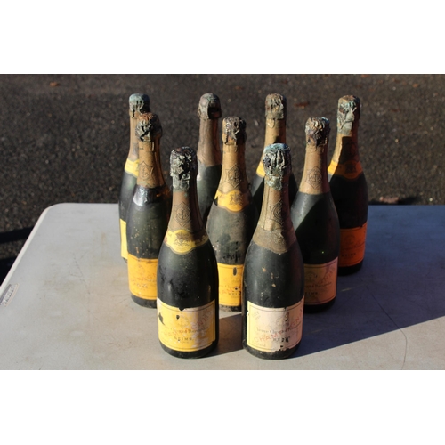 689 - QUANTITY OF VINTAGE CHAMPAGNE x9 - BLOWN