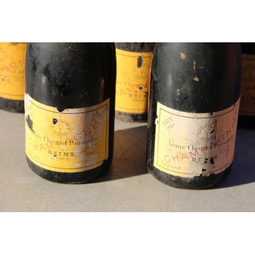 689 - QUANTITY OF VINTAGE CHAMPAGNE x9 - BLOWN