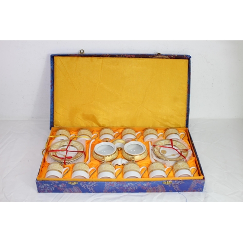 263 - CASED ORIENTAL 12 PIECE TEASET