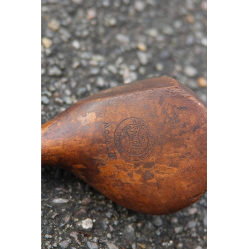 377 - VINTAGE WOOD GOLF CLUB BY SPALDING STAMPED MODEL B