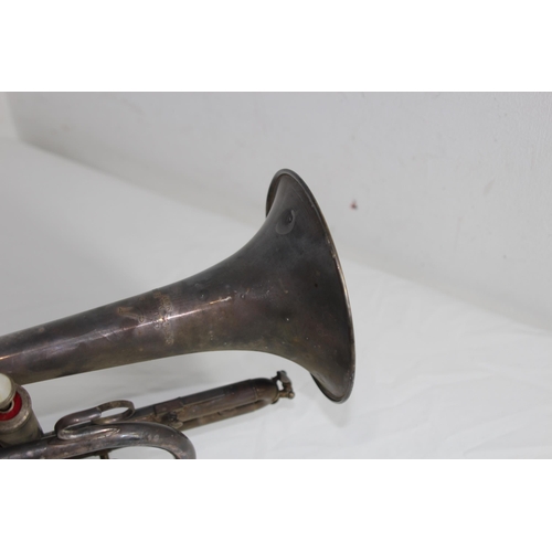 399 - VINTAGE CHINESE THE LARK TRUMPET (MQ)