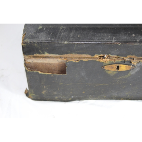 403 - 2 X ANTIQUE BOXES (MQ)
38 X 26 X 18CM