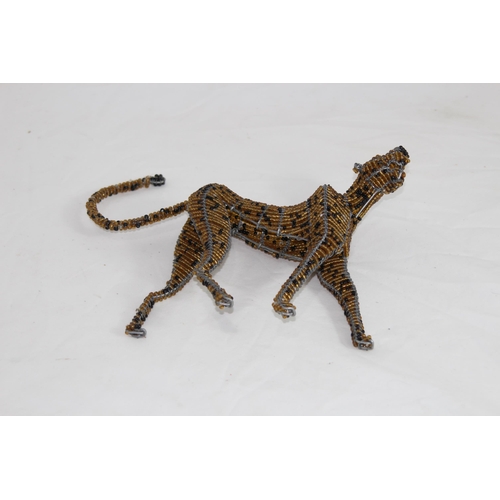 407 - WIRE AND BEAD MODEL OF A LEOPARD (MQ)
15 X 22CM