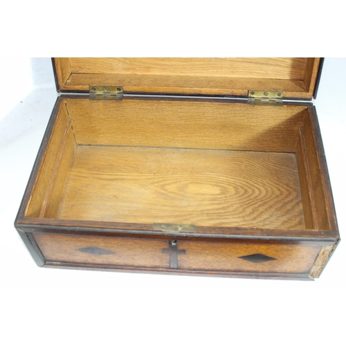 419 - VINTAGE OAK INLAID BOX
39 X 23.5 X 17CM