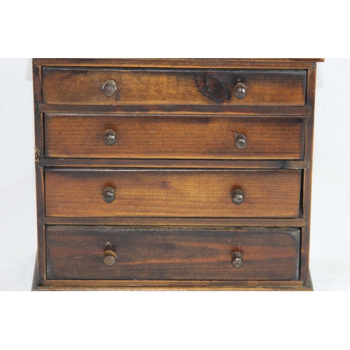 422 - VINTAGE MINIATURE CHEST OF DRAWERS
23.5 X 23 X 12CM