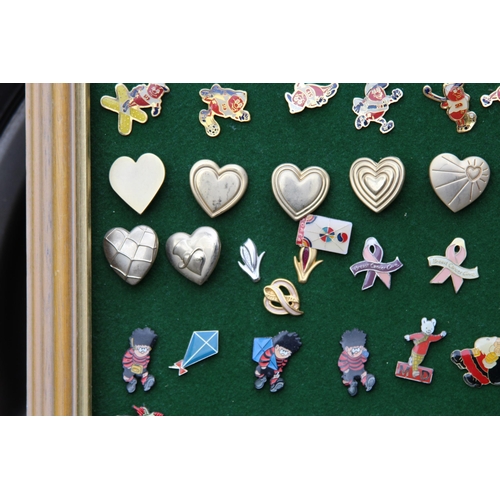 828 - LARGE QUANTITY OF VINTAGE AND MODERN PIN BADGES