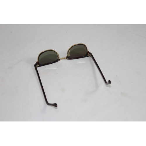 824 - ORIGINAL USA RAYBAN WAYFARER