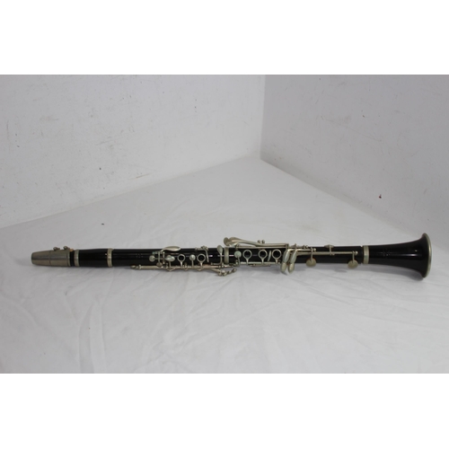 444 - VINTAGE ROBERT MALERNE PARIS CASED CLARINET