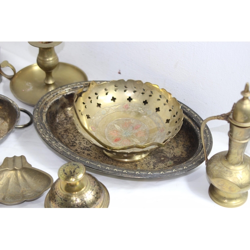 445 - LARGE QUANTITY OF METALWARE