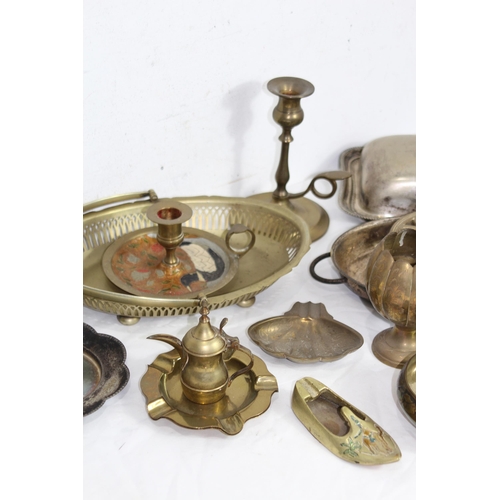 445 - LARGE QUANTITY OF METALWARE