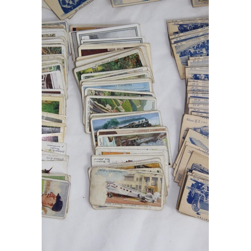 453 - QUANTITY OF CIGARETTE CARDS AND OLD TINS