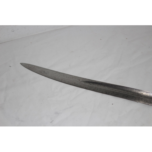 737 - WW2 GERMAN SWORD BAYONET