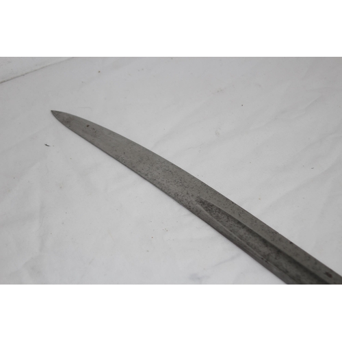 737 - WW2 GERMAN SWORD BAYONET