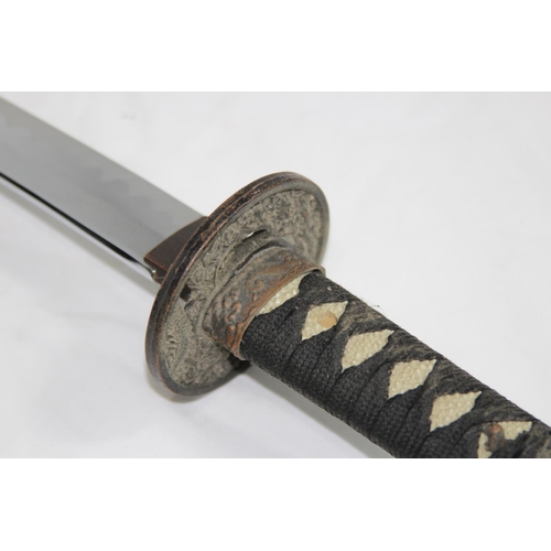 739 - SMALL MODERN JAPANESE SWORD (MQ)
70CM