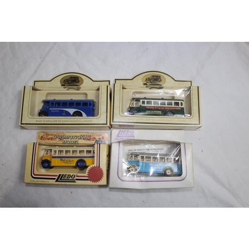 582 - LARGE QUANTITY OF VINTAGE BOXED MODEL VEHICLES ETC