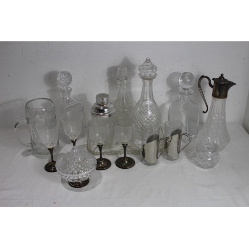 271 - QUANTITY OF DECANTERS AND GLASSWARE