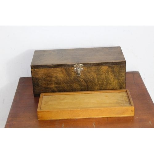 464 - VINTAGE DEED BOX AND TWO OTHERS
40 X 41 X 19CM