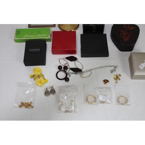 472 - QUANTITY OF COSTUME JEWELLERY ETC