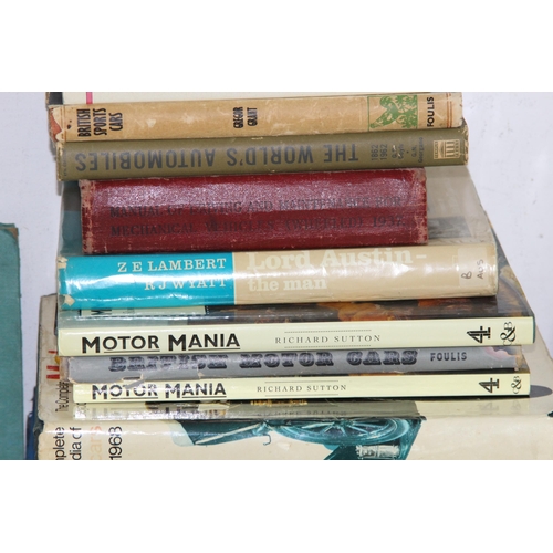 479 - QUANTITY OF VINTAGE AUTOMOBILE BOOKS