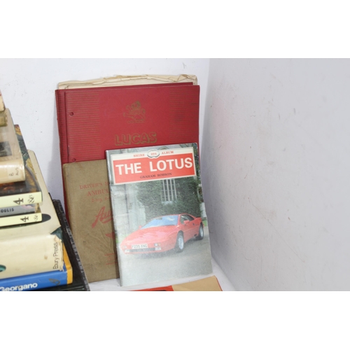 479 - QUANTITY OF VINTAGE AUTOMOBILE BOOKS