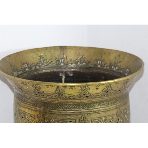 482 - LARGE EASTERN BRASS POT
36CM