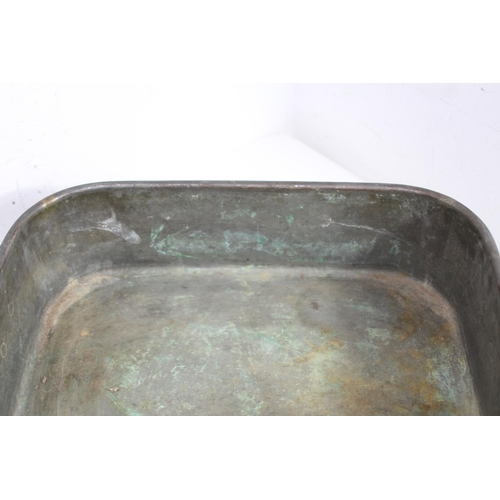 483 - LARGE VINTAGE  COPPER ROASTING DISH 
50 X 13 X 35CM