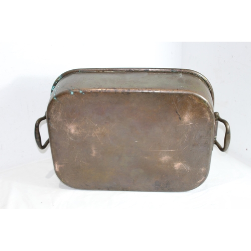 483 - LARGE VINTAGE  COPPER ROASTING DISH 
50 X 13 X 35CM