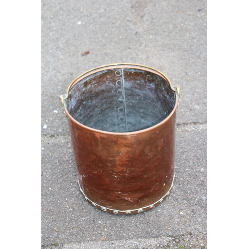 489 - VINTAGE COPPER BUCKET AND BEDPAN
30 X 29CM