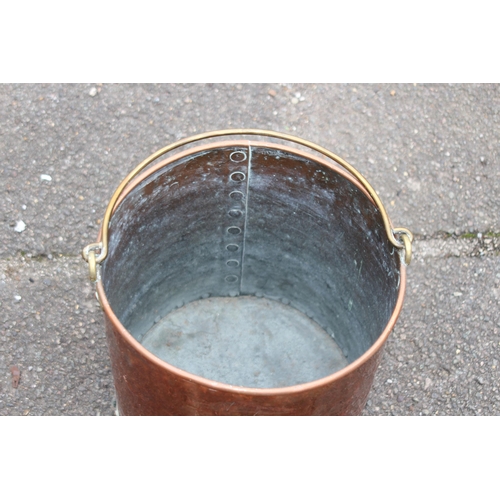 489 - VINTAGE COPPER BUCKET AND BEDPAN
30 X 29CM