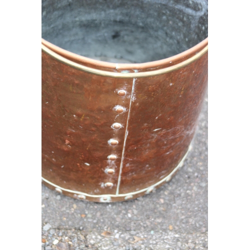 489 - VINTAGE COPPER BUCKET AND BEDPAN
30 X 29CM