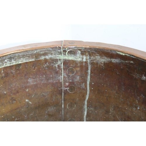 490 - LARGE VINTAGE COPPER POT
52 X 36CM