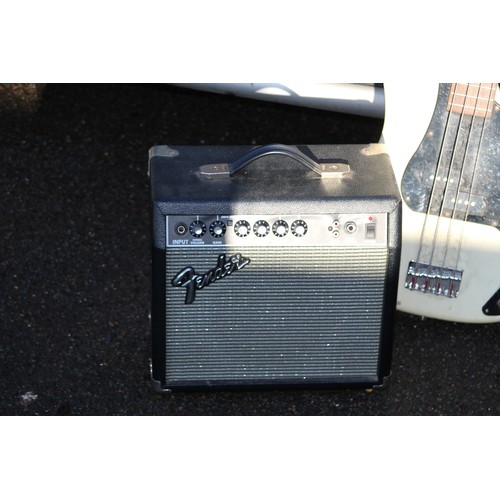 609 - REDWOOD BASS GUITAR AND FENDER AMP