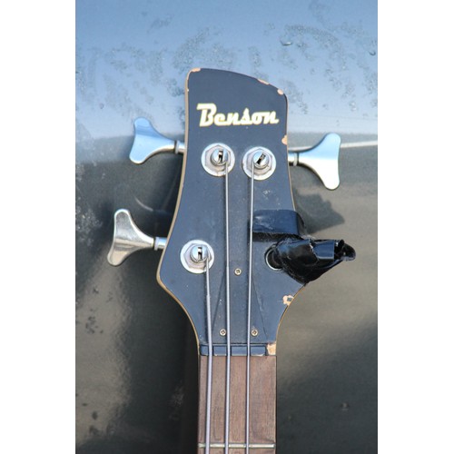 611 - BENSON BASS GUITAR AND AMP