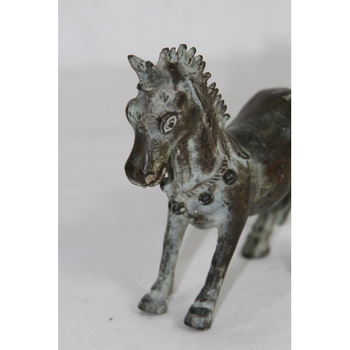 848 - BRONZE HORSE 
11 X 13CM