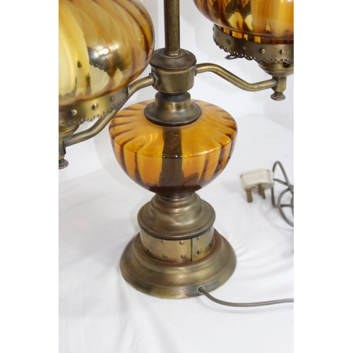 214 - 2 X VINTAGE OIL LAMPS
67CM