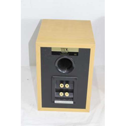 620 - PAIR OF T.D.L SPEAKERS (MQ)
20 X 28 X 31CM