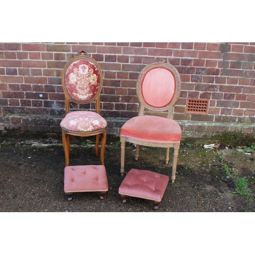 99 - 2 X VINTAGE BEDROOM CHAIRS AND PAIR OF FOOTSTOOLS 
98 X 42 X 40CM