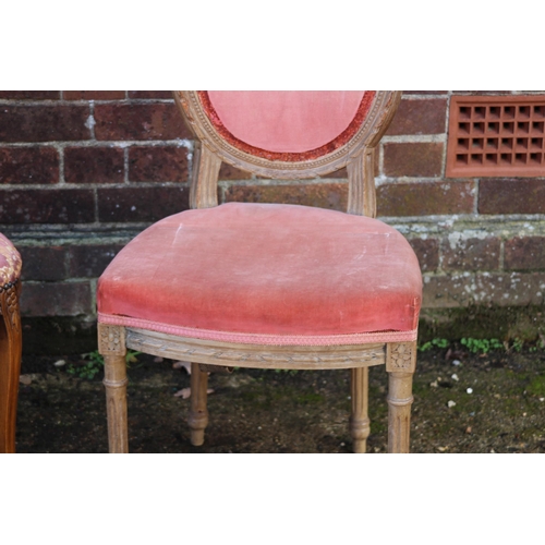 99 - 2 X VINTAGE BEDROOM CHAIRS AND PAIR OF FOOTSTOOLS 
98 X 42 X 40CM