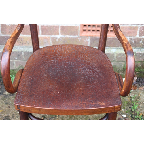 16 - VINTAGE BENTWOOD CHAIR WITH FAUX CROCODILE SKIN DESIGN ON SEAT
53 X 43 X 94CM