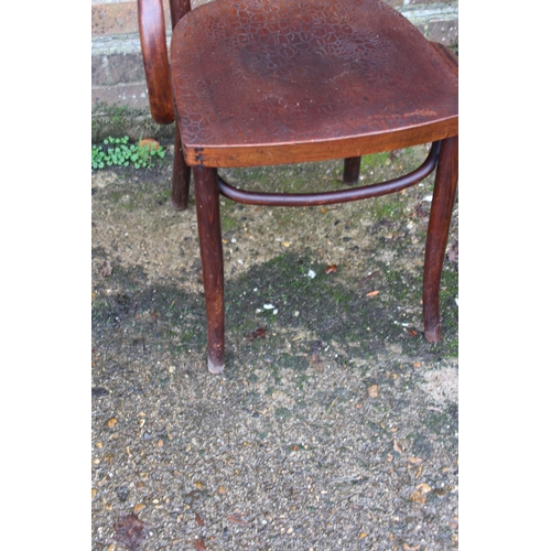 16 - VINTAGE BENTWOOD CHAIR WITH FAUX CROCODILE SKIN DESIGN ON SEAT
53 X 43 X 94CM